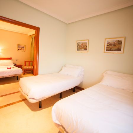 Hospedium Hotel Castilla Torrijos Luaran gambar