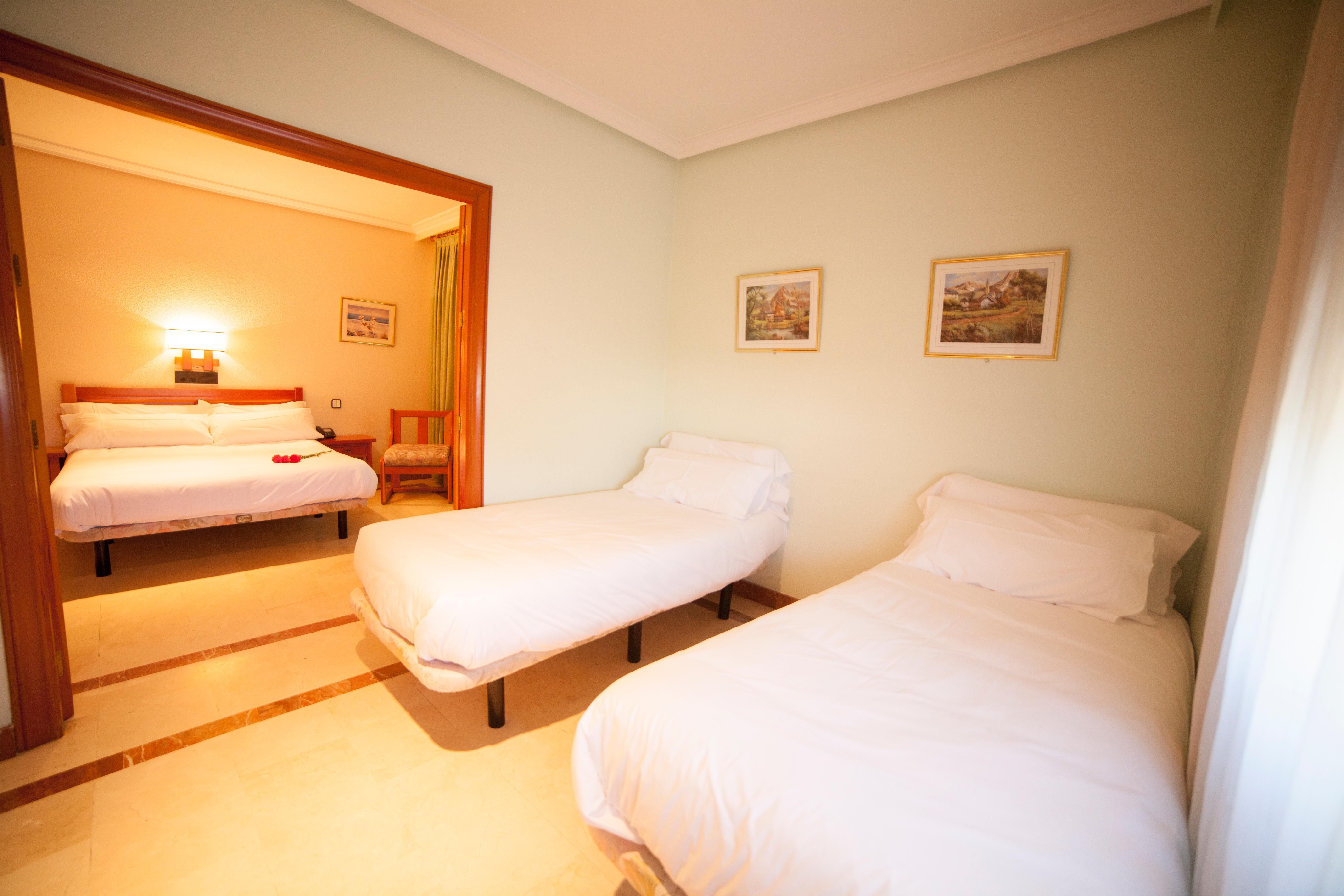 Hospedium Hotel Castilla Torrijos Luaran gambar