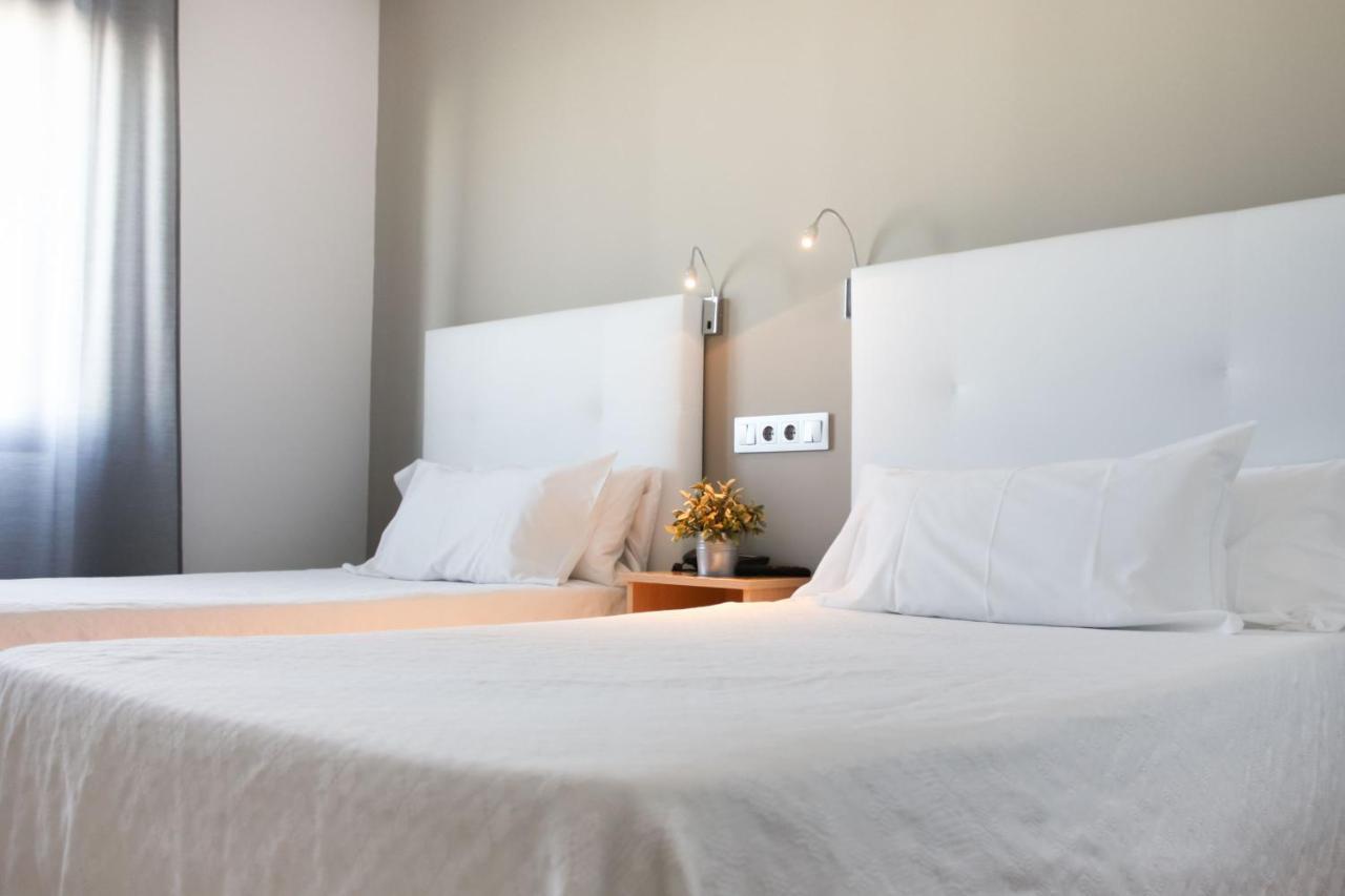 Hospedium Hotel Castilla Torrijos Luaran gambar