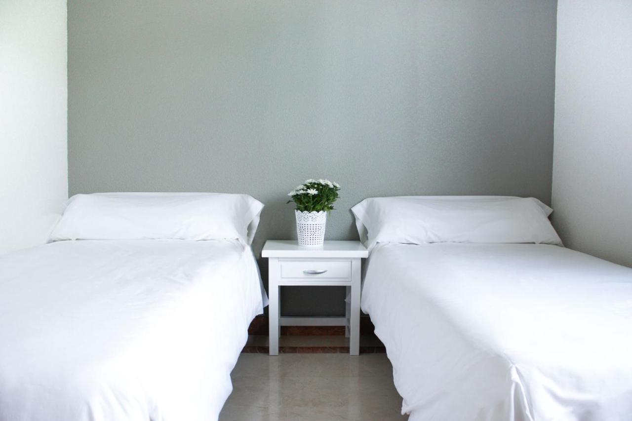 Hospedium Hotel Castilla Torrijos Luaran gambar